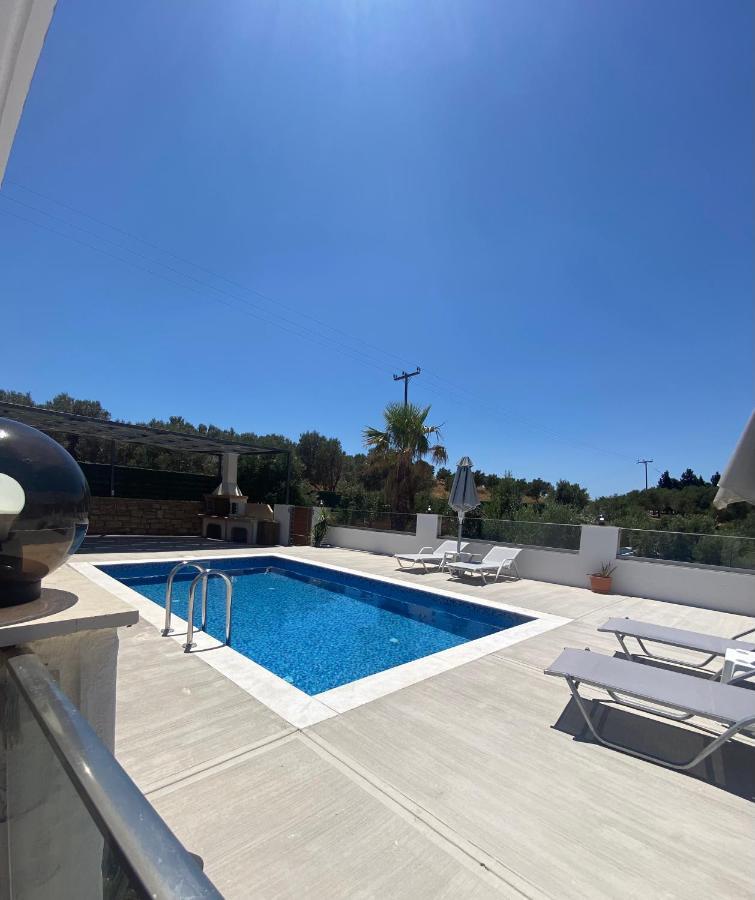 Maria Place Hébergement de vacances Triopetra